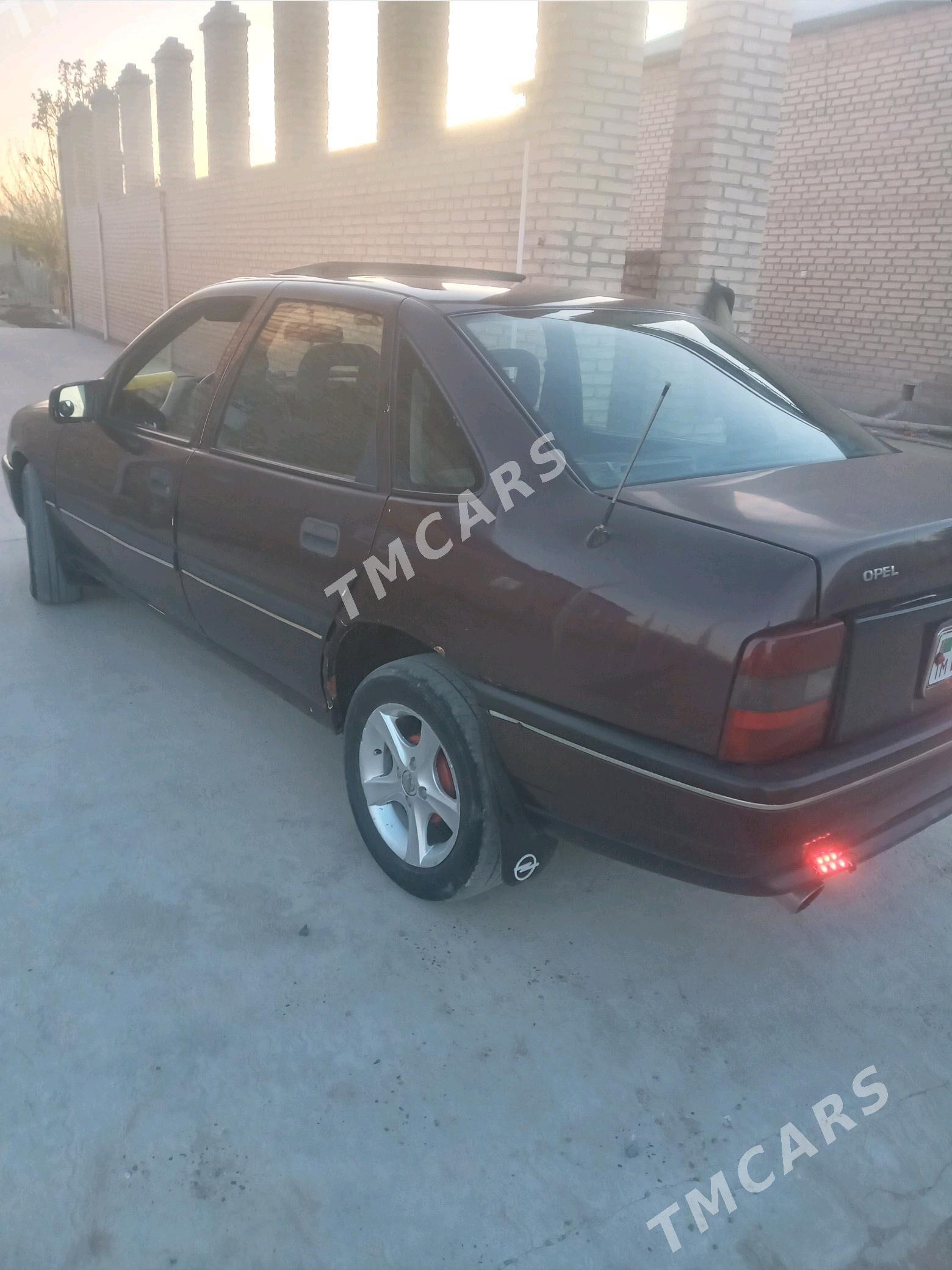 Opel Vectra 1993 - 26 000 TMT - Саят - img 2