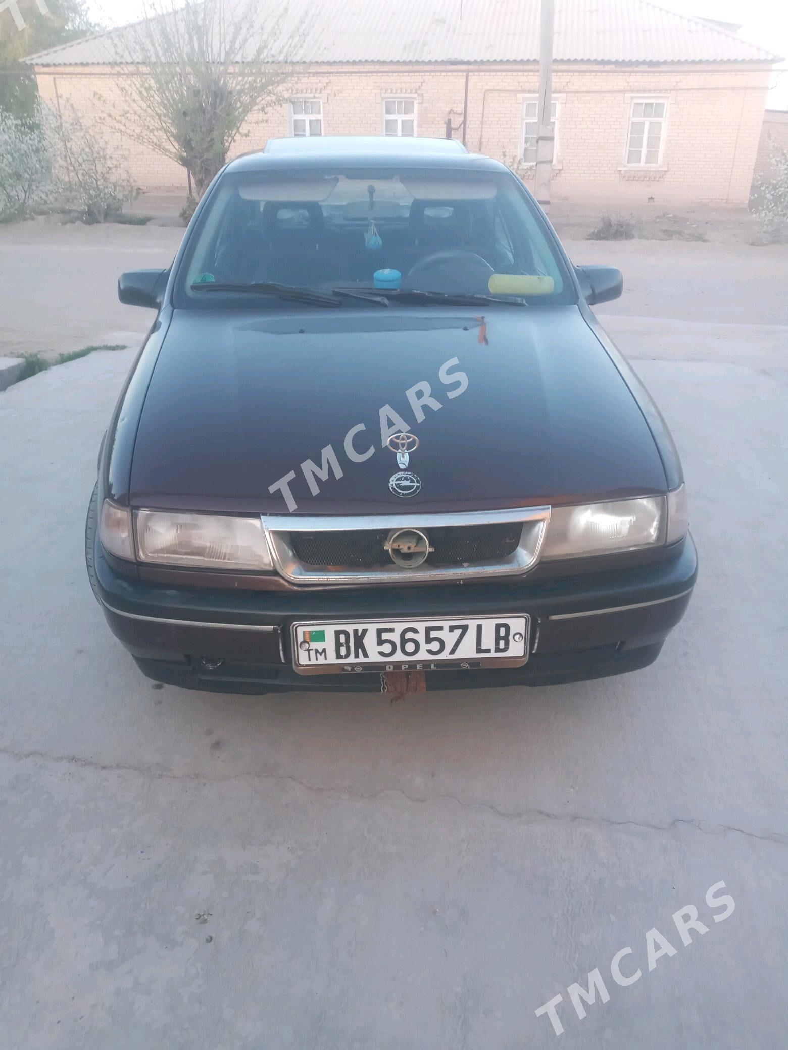 Opel Vectra 1993 - 26 000 TMT - Саят - img 3