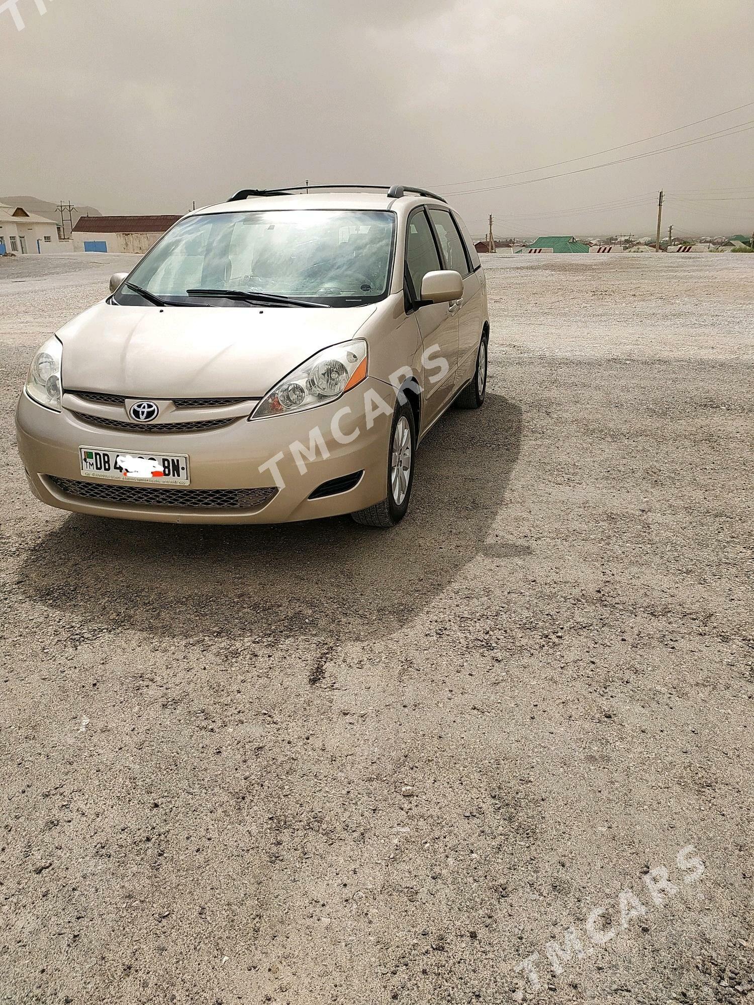 Toyota Sienna 2008 - 195 000 TMT - Балканабат - img 5