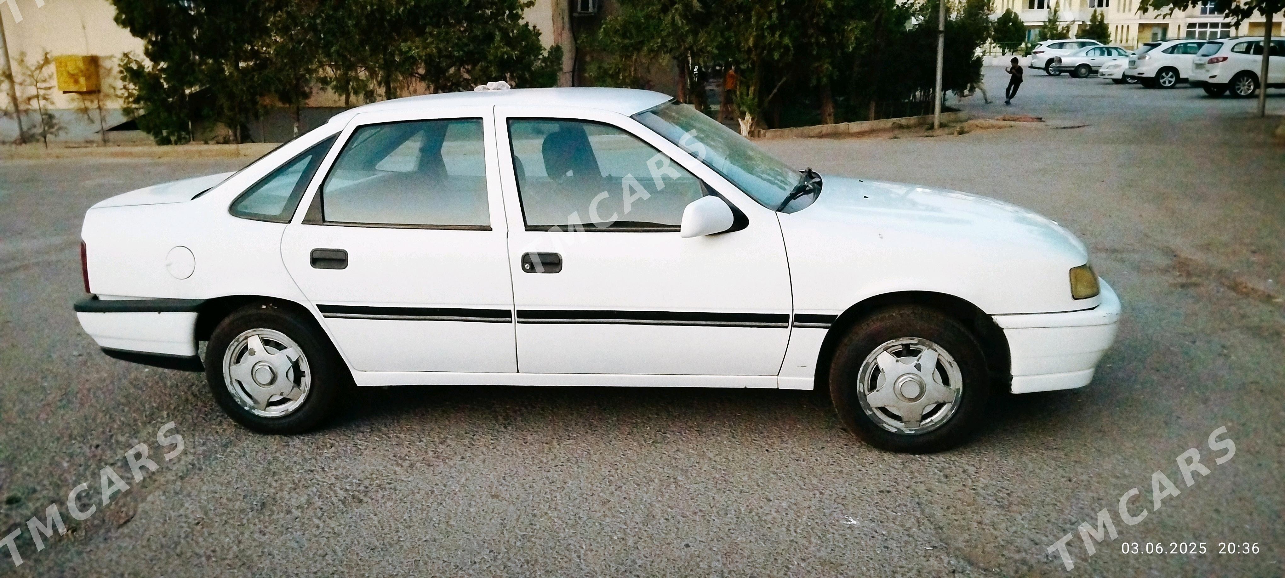 Opel Vectra 1992 - 20 000 TMT - 6 mkr - img 4
