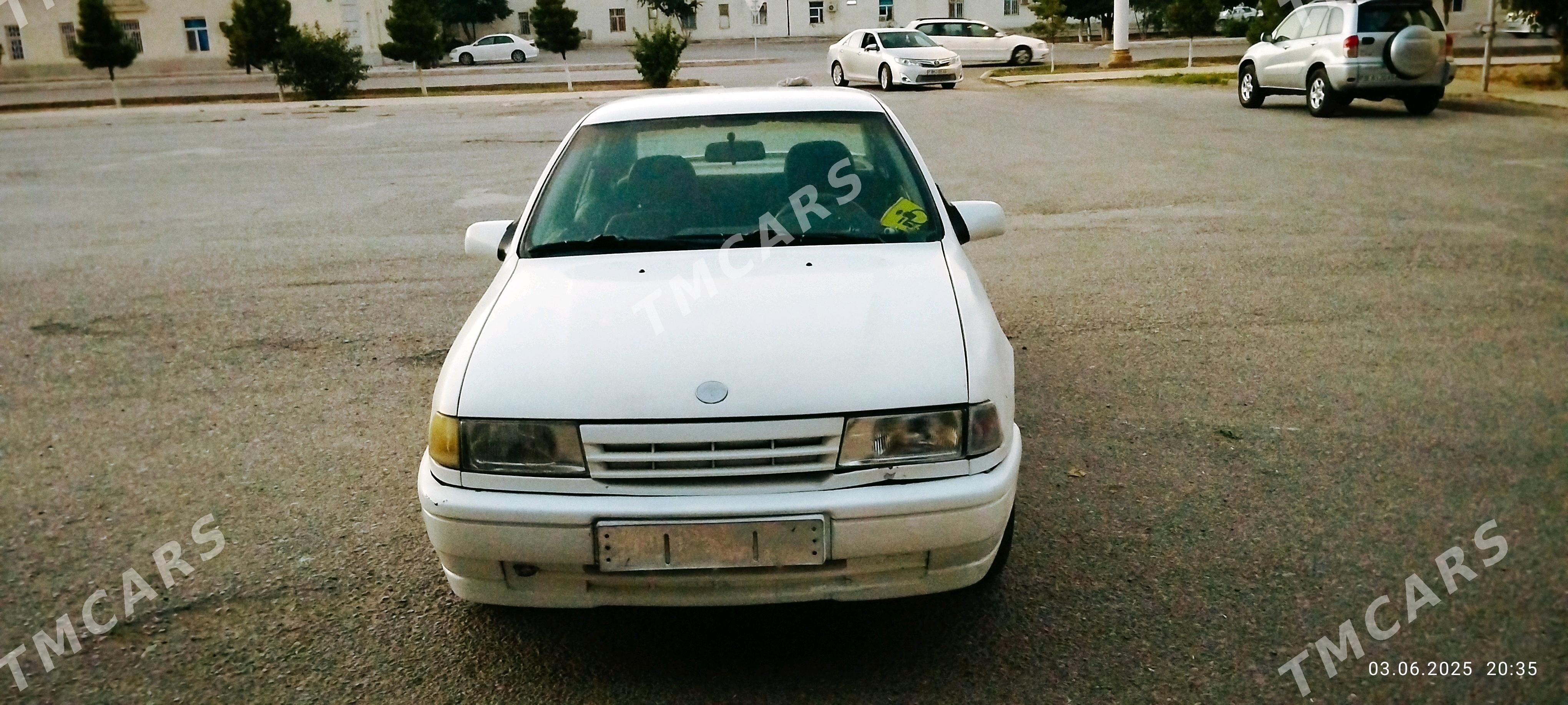 Opel Vectra 1992 - 20 000 TMT - 6 mkr - img 2