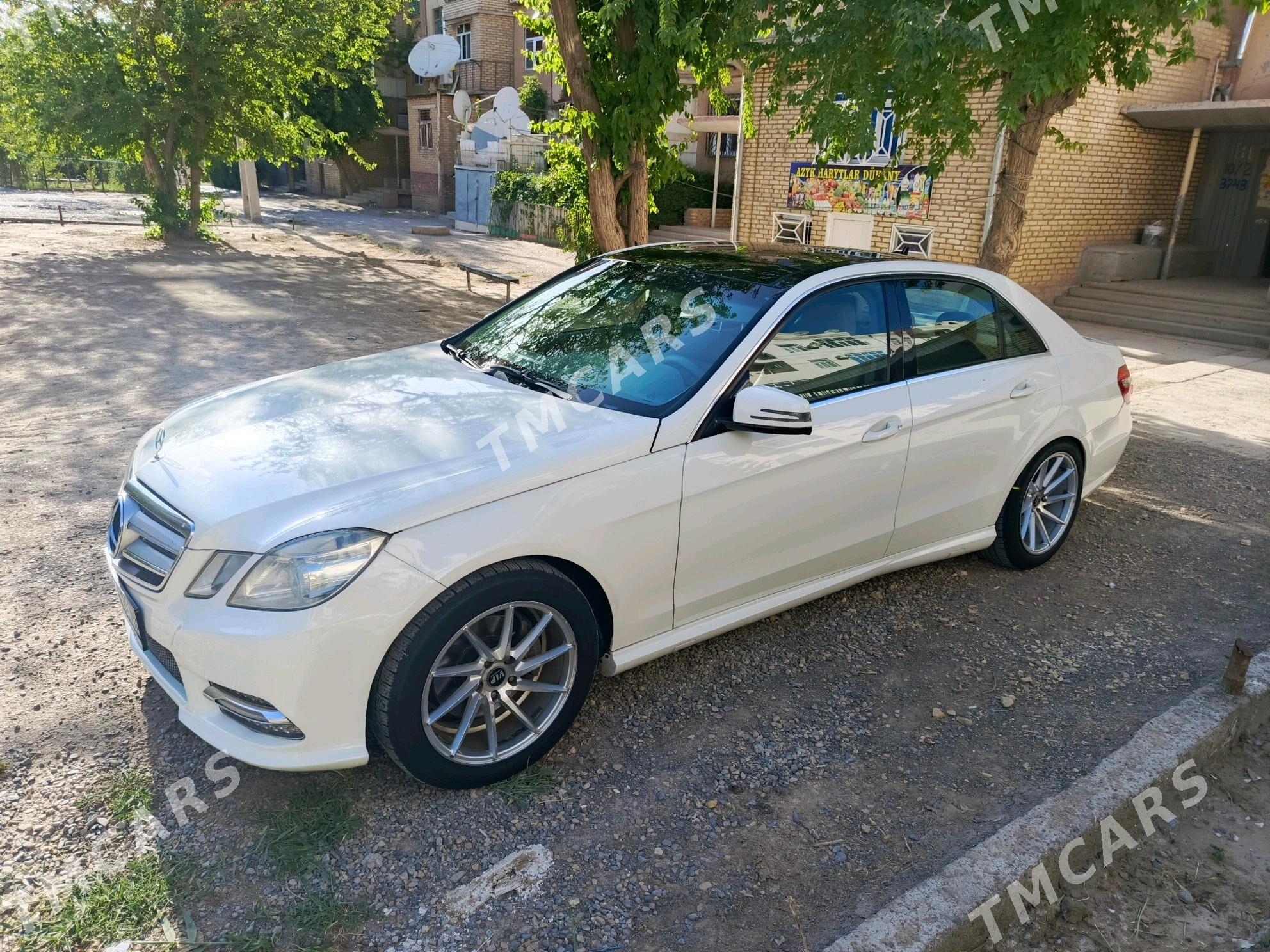 Mercedes-Benz E350 2010 - 325 000 TMT - Мары - img 2
