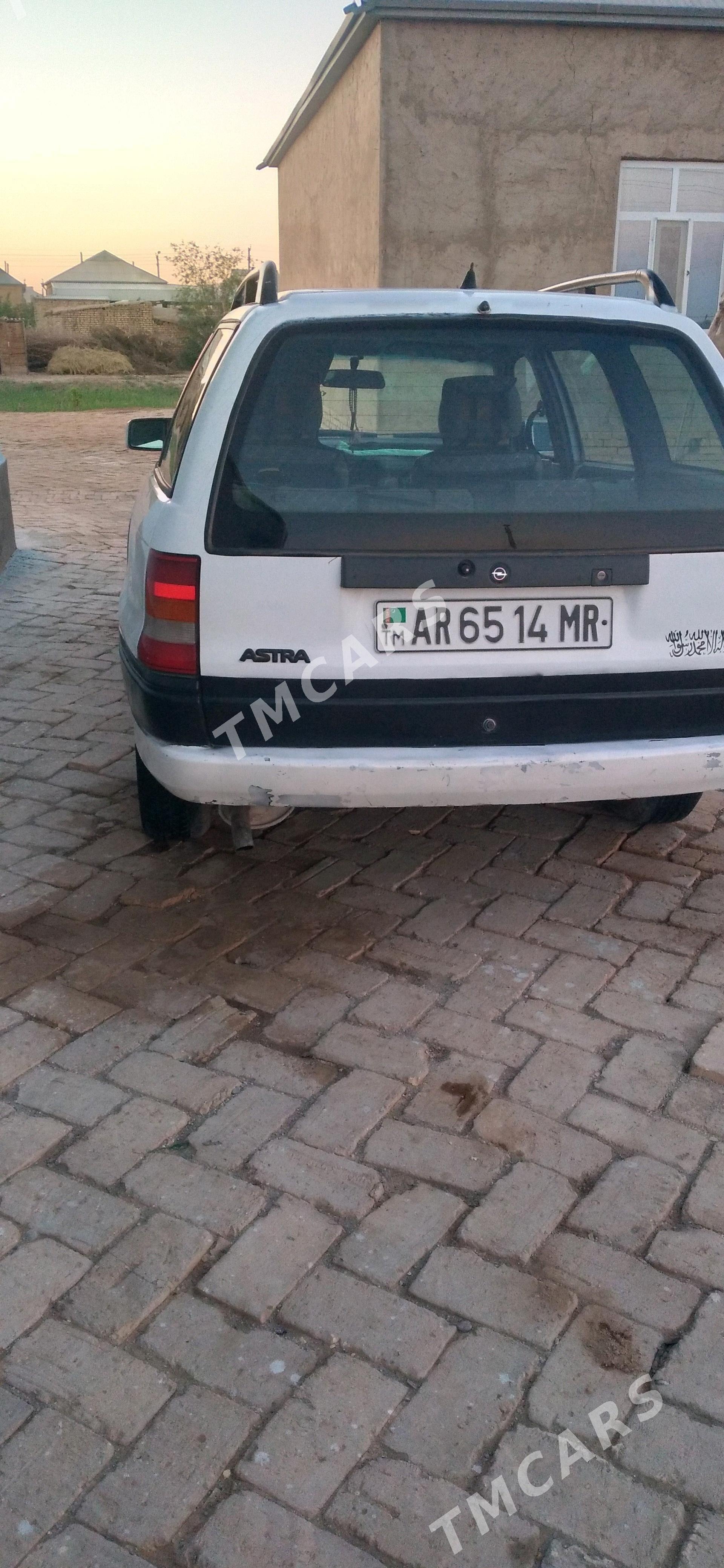 Opel Astra 1992 - 30 000 TMT - Murgap - img 2