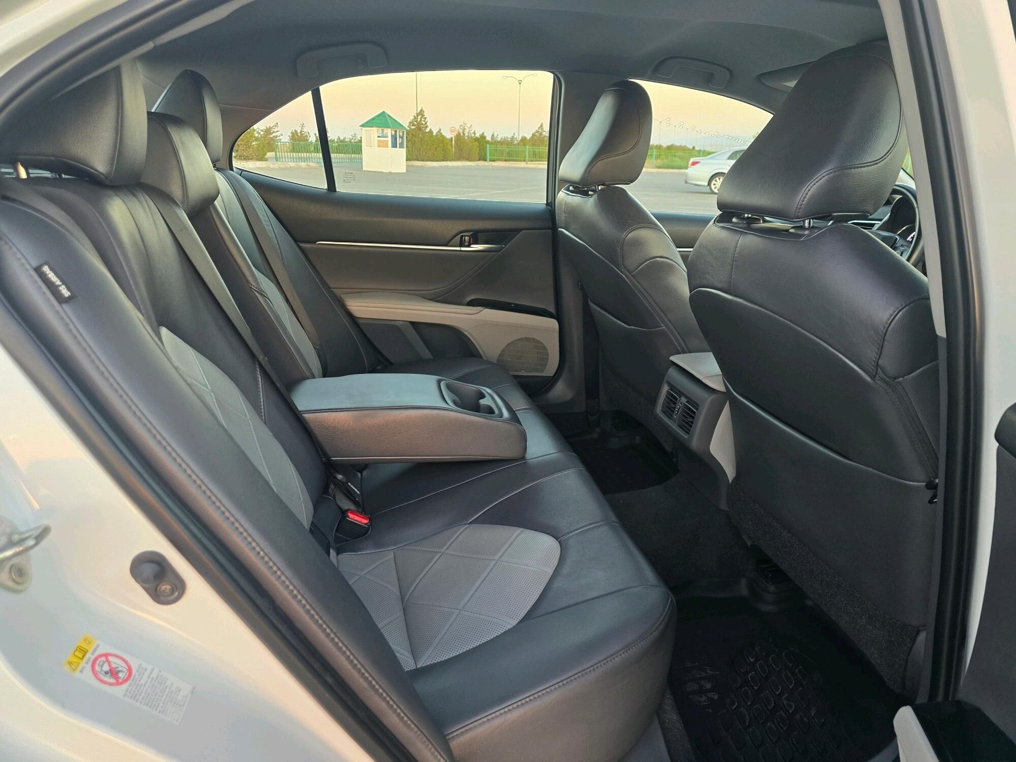 Toyota Camry 2018 - 297 000 TMT - Ашхабад - img 7