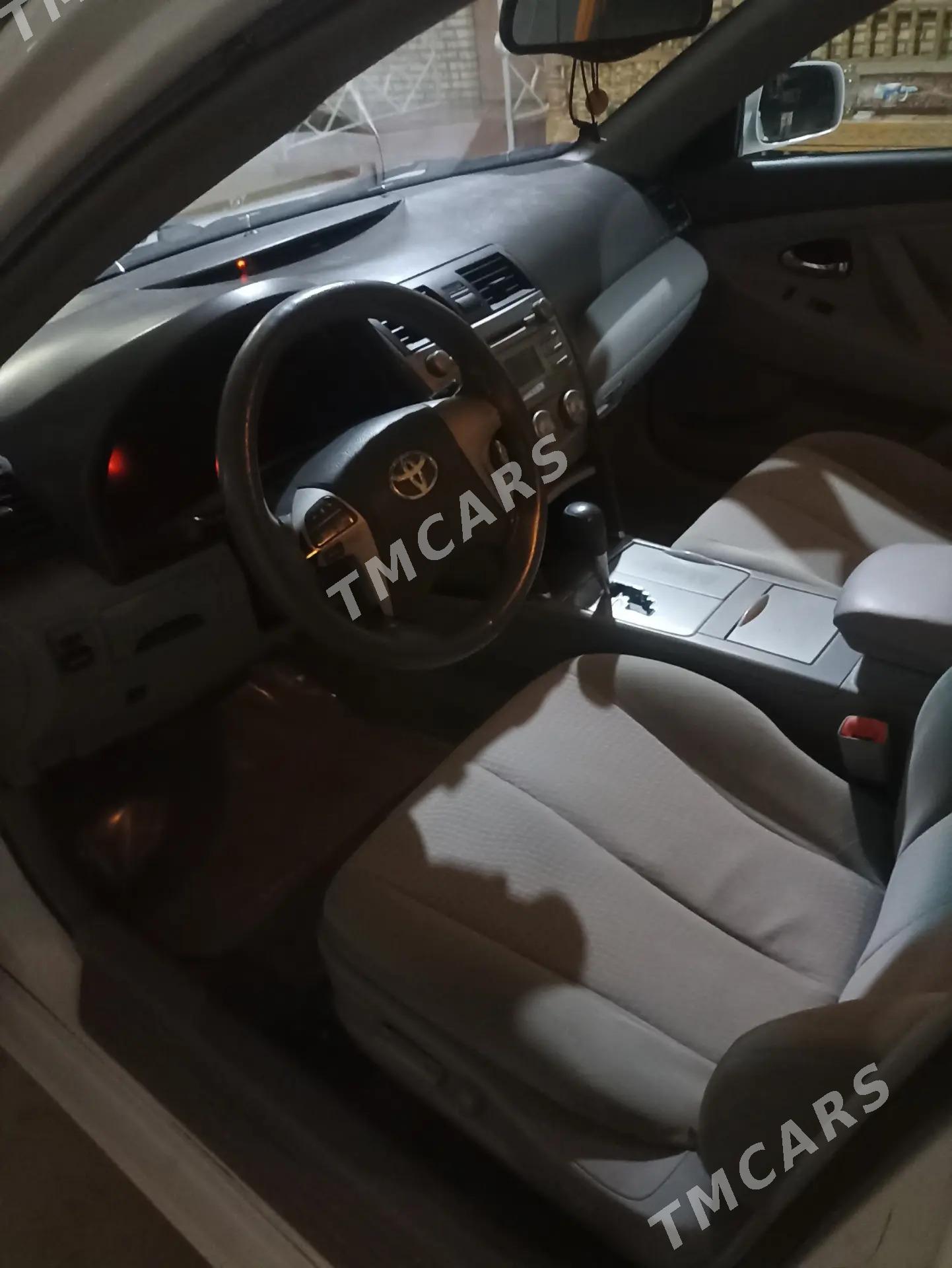 Toyota Camry 2010 - 180 000 TMT - Mary - img 4