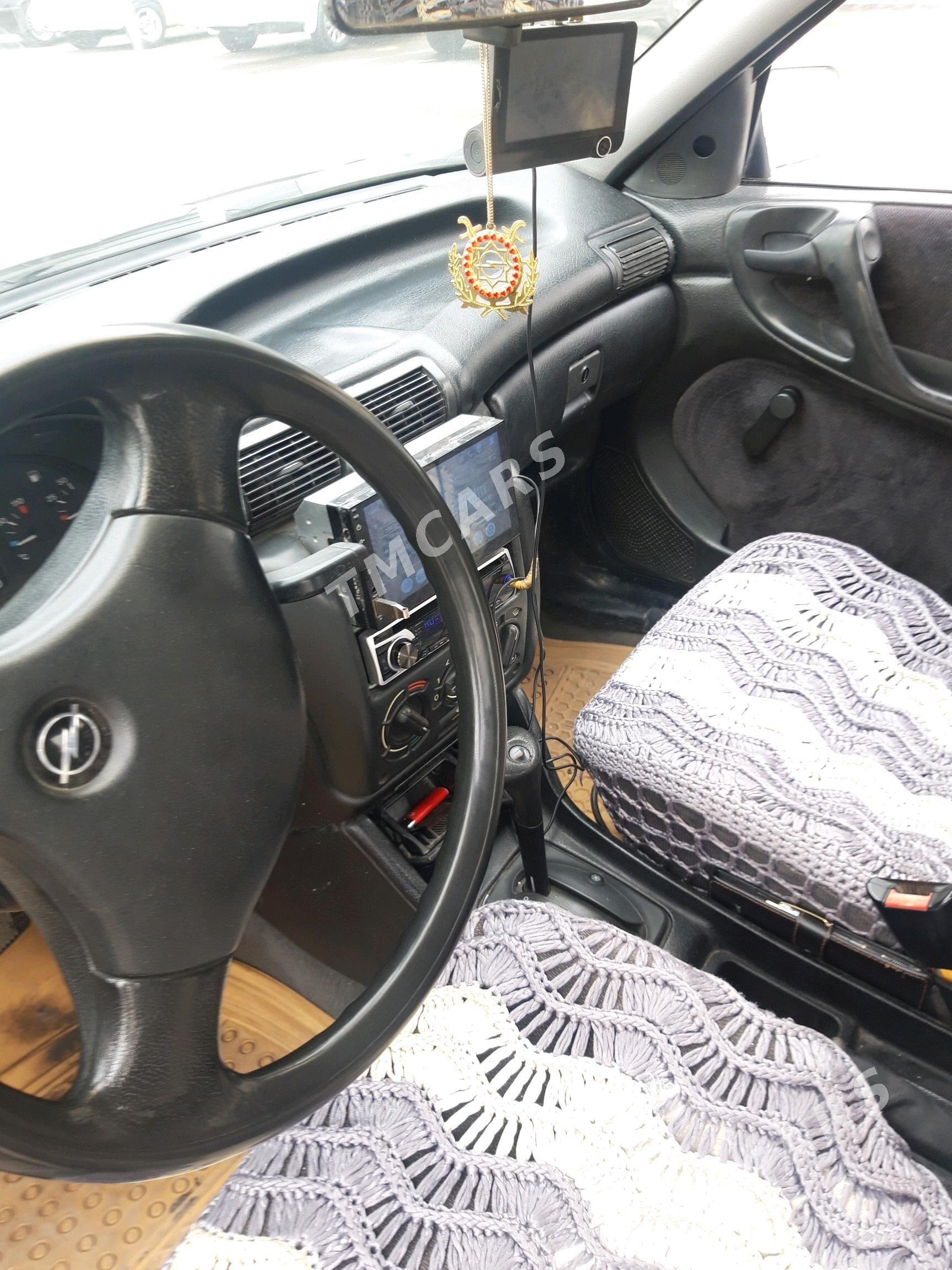 Opel Astra 1993 - 50 000 TMT - Mary - img 7