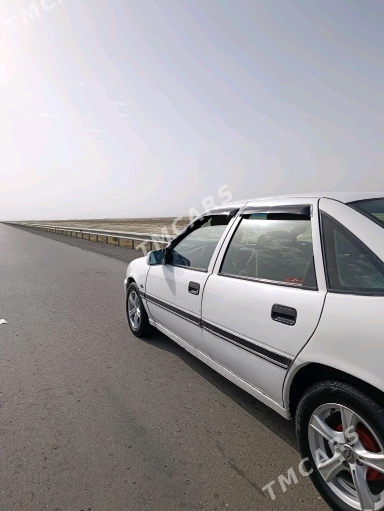 Opel Vectra 1992 - 25 000 TMT - Balkanabat - img 4