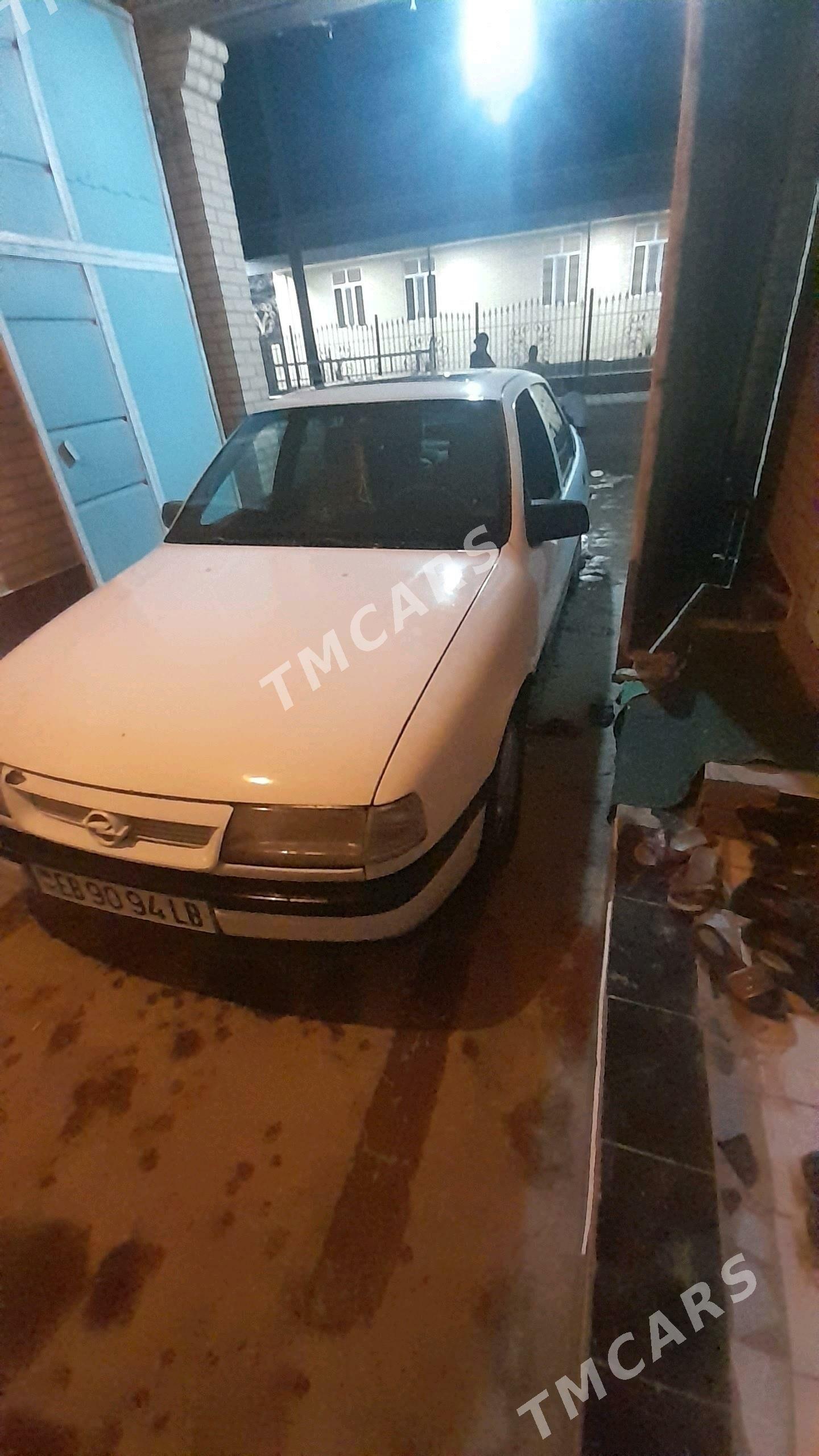 Opel Astra 1995 - 35 000 TMT - Дянев - img 5