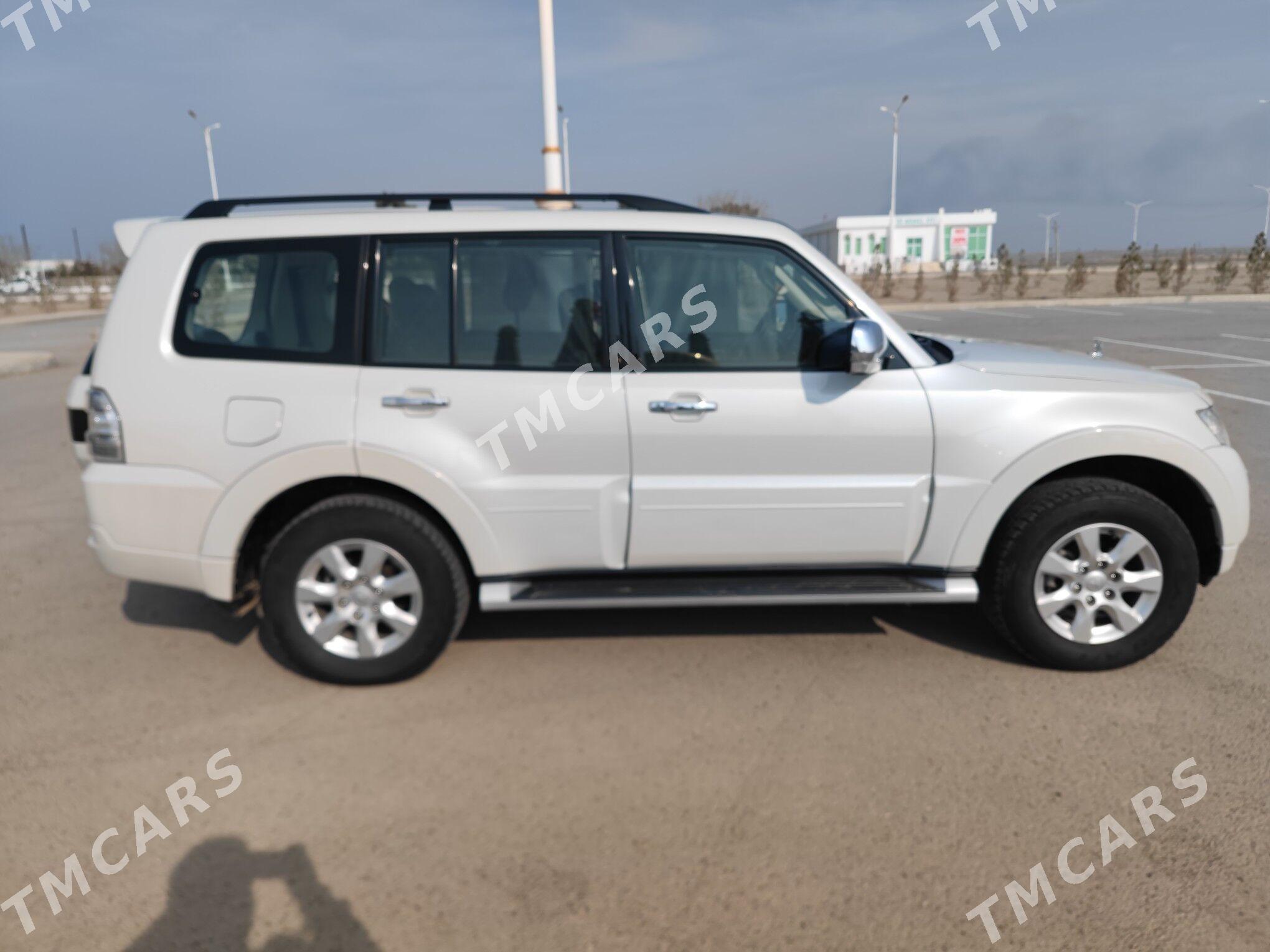 Mitsubishi Pajero 2015 - 310 000 TMT - Balkanabat - img 6