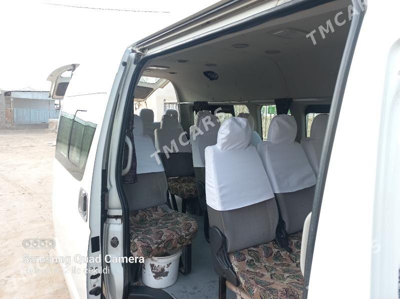 Toyota Hiace 2015 - 375 000 TMT - Эсенгулы - img 3