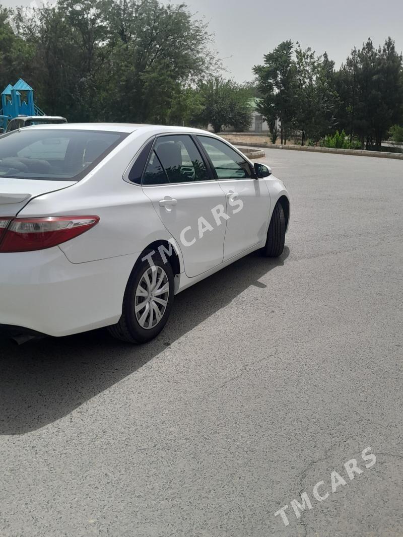 Toyota Camry 2017 - 215 500 TMT - 10 мкр - img 3