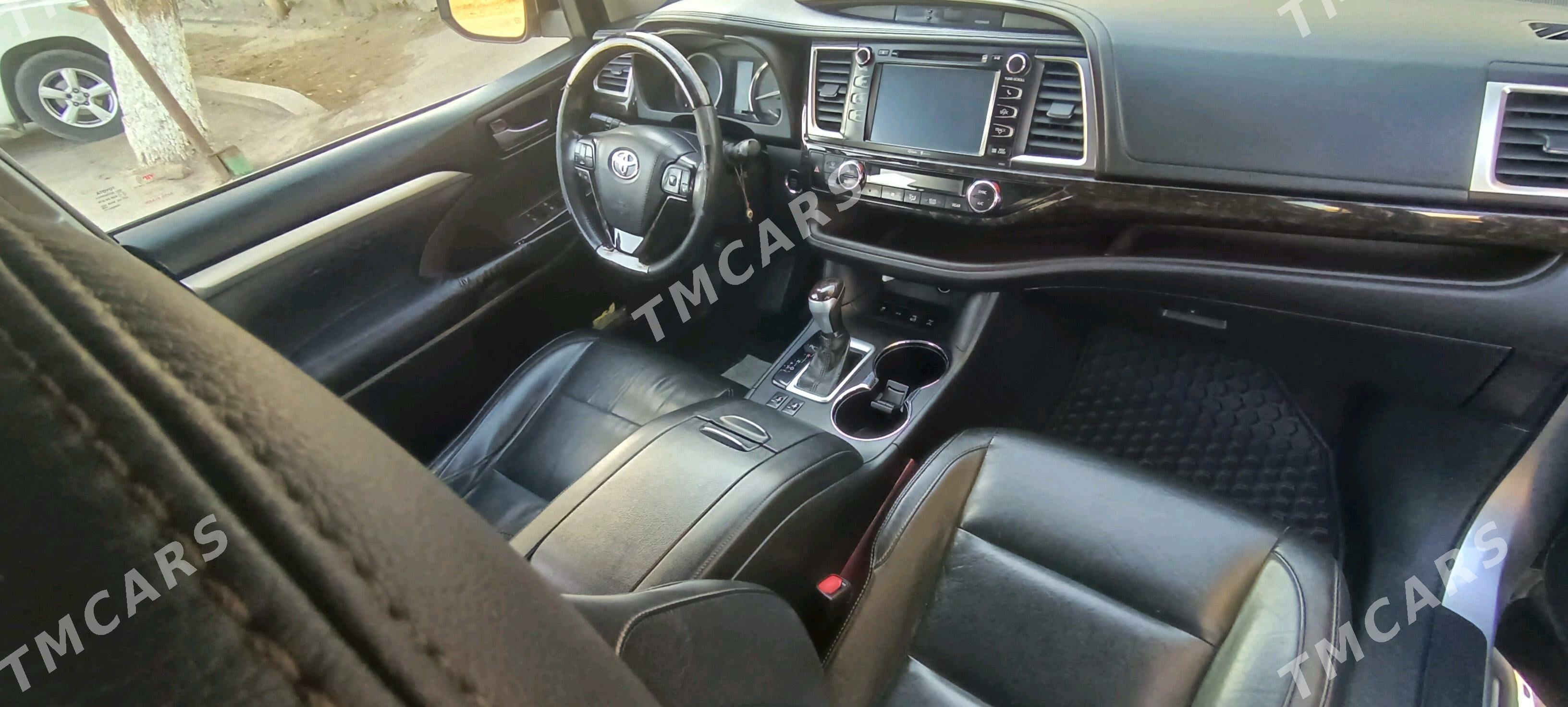 Toyota Highlander 2016 - 375 000 TMT - Туркменабат - img 10