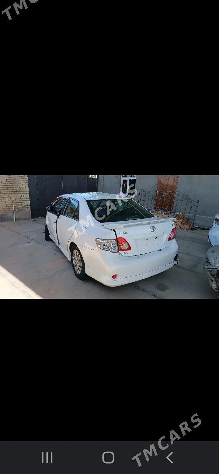 Toyota Corolla 2010 - 75 000 TMT - Мары - img 3