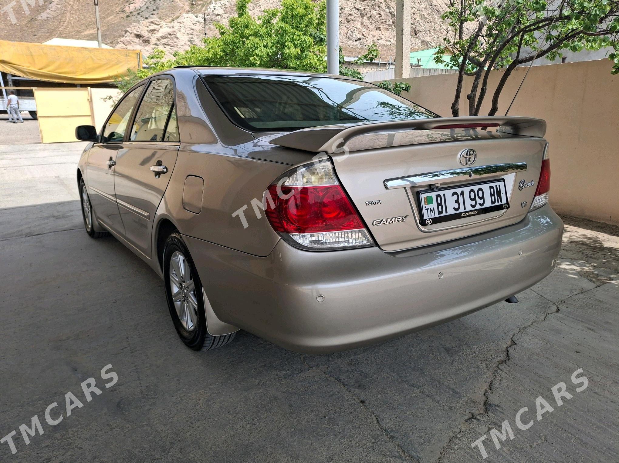 Toyota Camry 2004 - 205 000 TMT - Туркменбаши - img 2