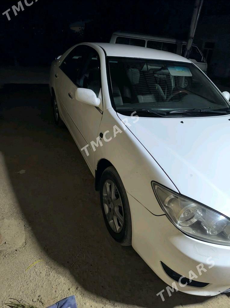 Toyota Camry 2004 - 142 000 TMT - Baýramaly - img 3