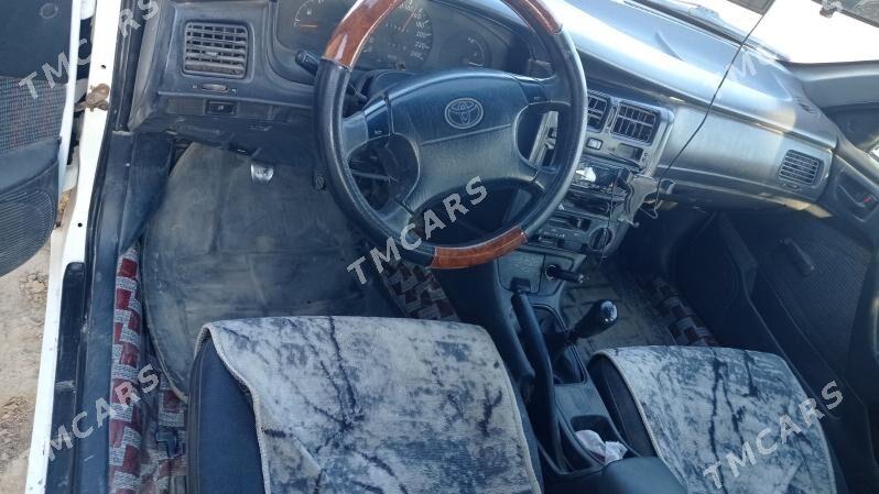 Toyota Carina 1995 - 78 000 TMT - Türkmenbaşy etr. - img 3