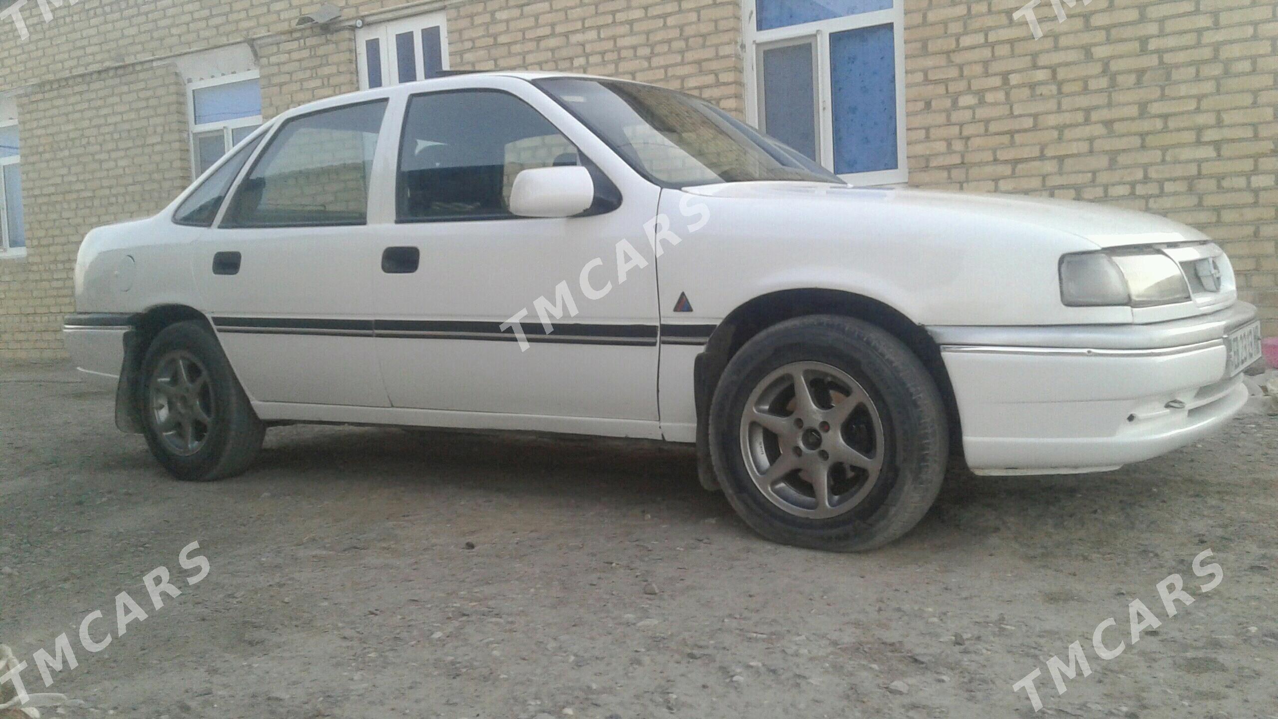 Opel Vectra 1993 - 37 000 TMT - Mary - img 3