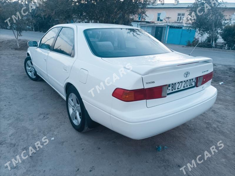 Toyota Camry 2000 - 130 000 TMT - Daşoguz - img 3