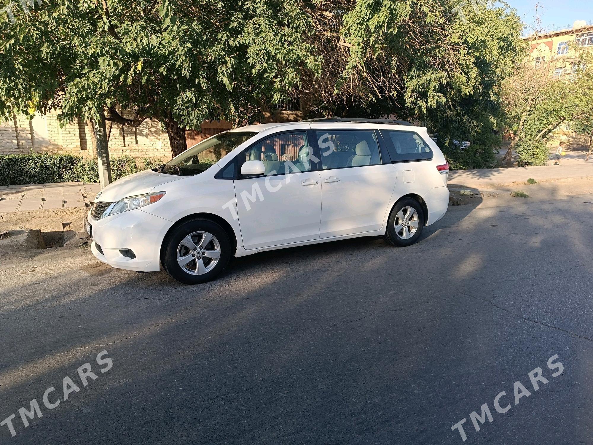 Toyota Sienna 2011 - 279 000 TMT - Mary - img 2