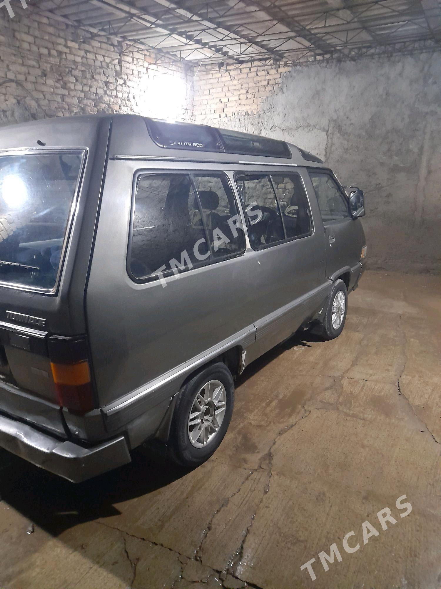 Toyota Town Ace 1987 - 25 000 TMT - Саят - img 2