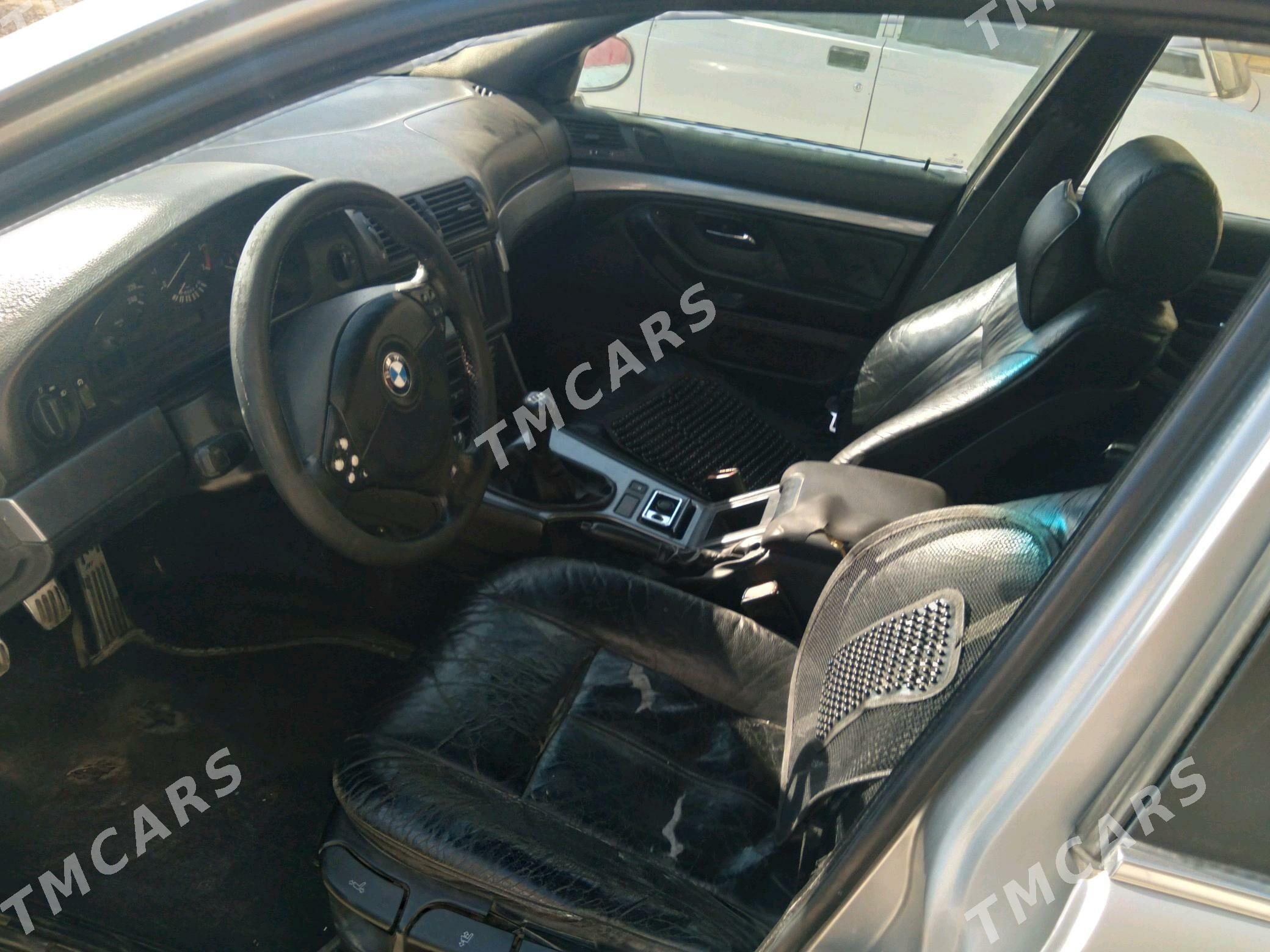 BMW 528 1999 - 110 000 TMT - Мары - img 4