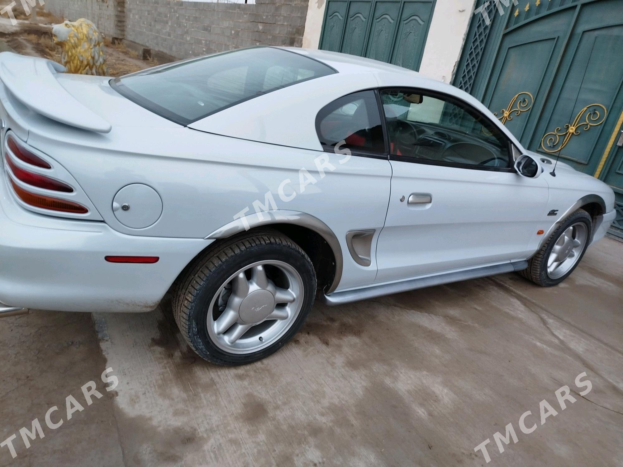 Ford Mustang SVT Cobra 1996 - 120 000 TMT - Köneürgenç - img 2
