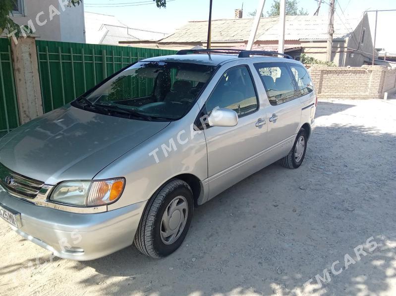 Toyota Sienna 2002 - 150 000 TMT - Мары - img 3