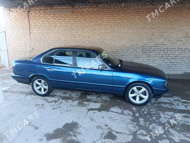 BMW 520 1988 - 42 000 TMT - Фарап - img 5