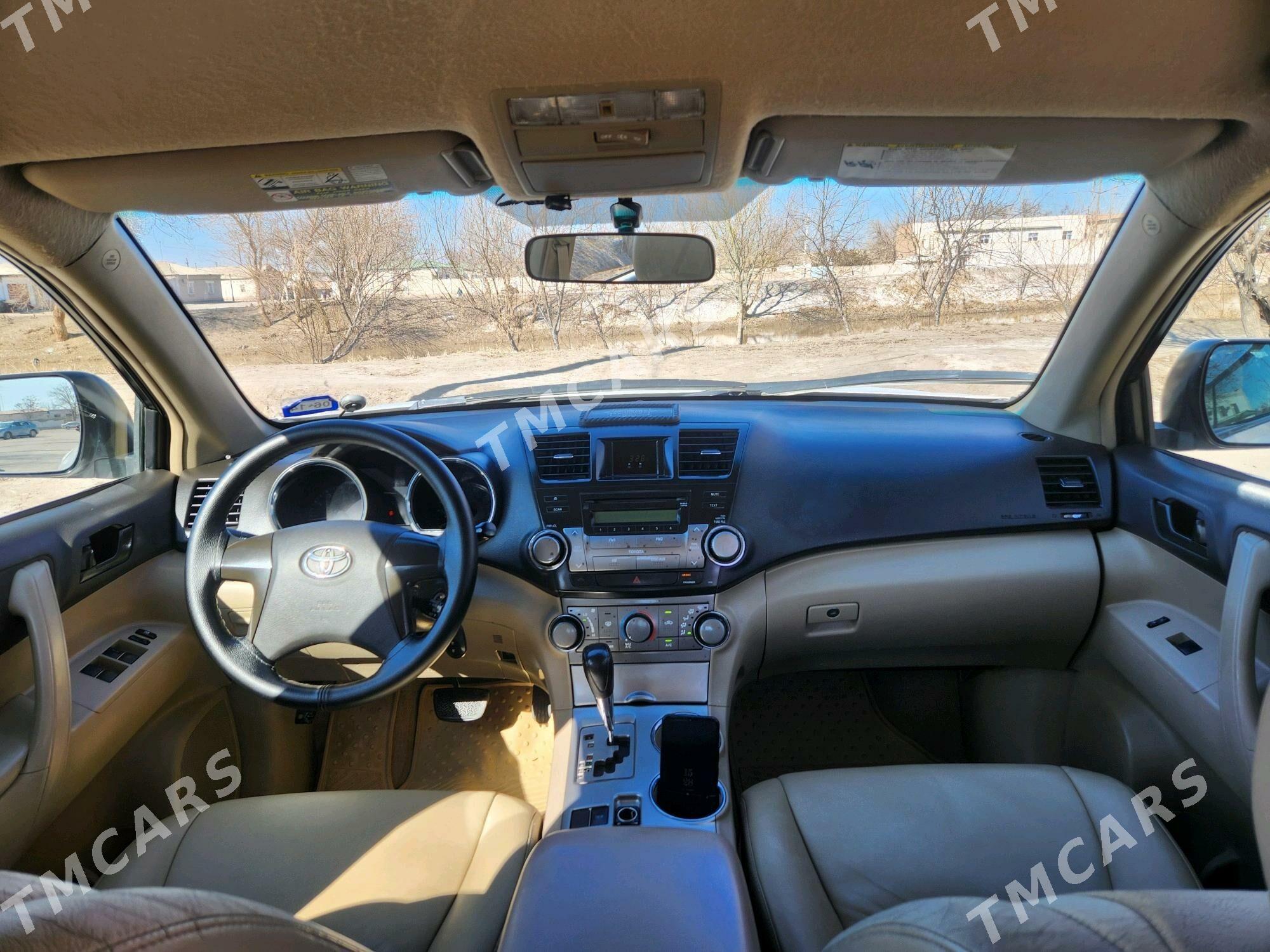 Toyota Highlander 2010 - 280 000 TMT - Köneürgenç - img 4