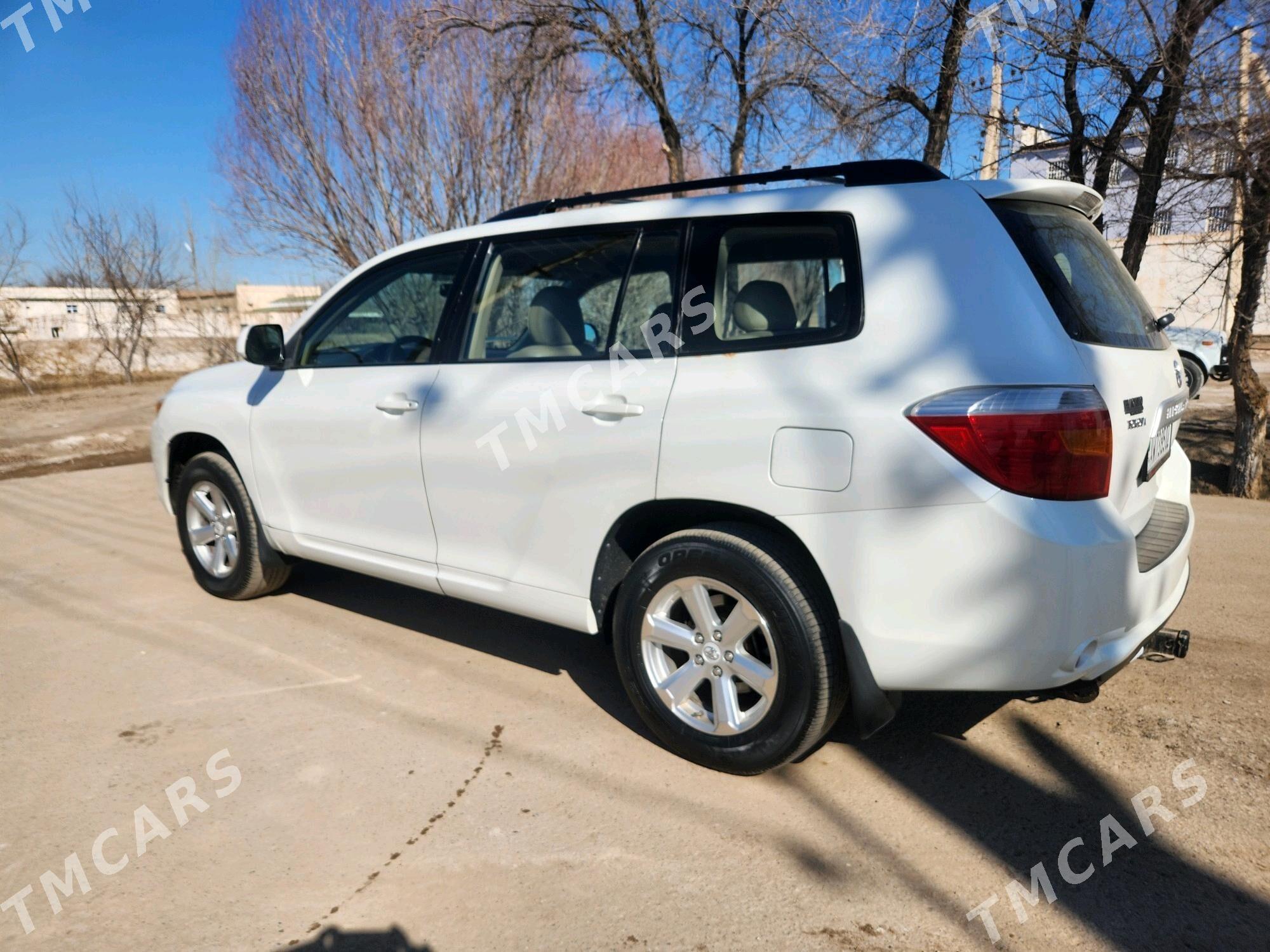 Toyota Highlander 2010 - 280 000 TMT - Köneürgenç - img 2