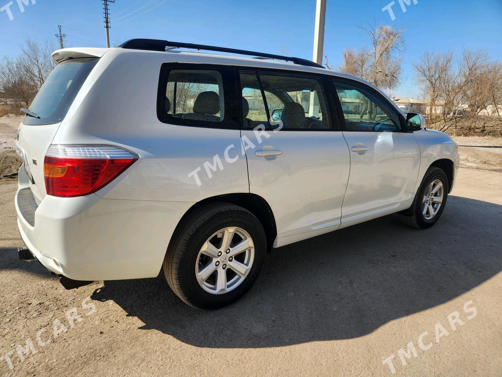 Toyota Highlander 2010 - 280 000 TMT - Köneürgenç - img 7
