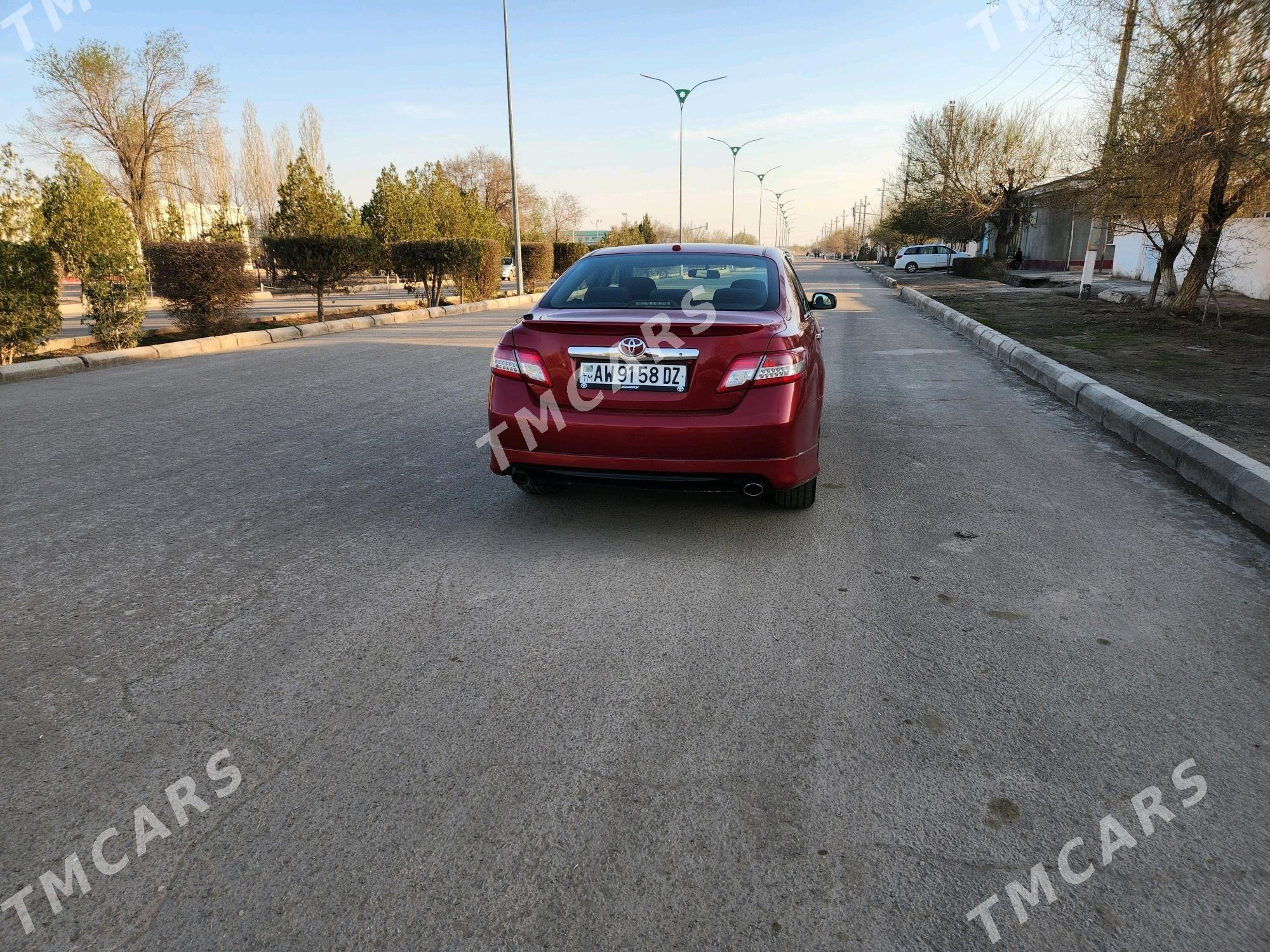 Toyota Camry 2010 - 166 000 TMT - Köneürgenç - img 3