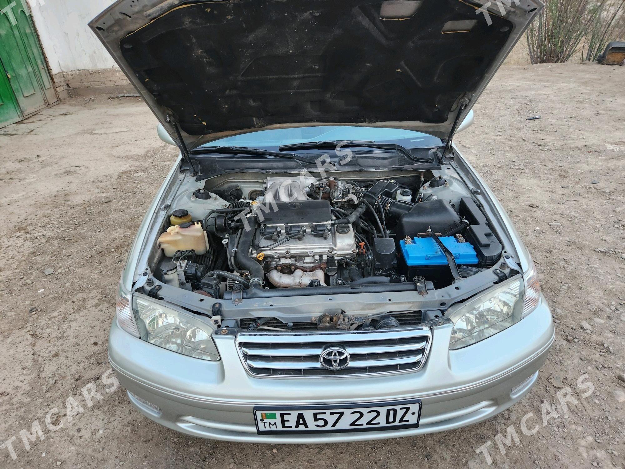 Toyota Camry 2000 - 150 000 TMT - Кёнеургенч - img 2
