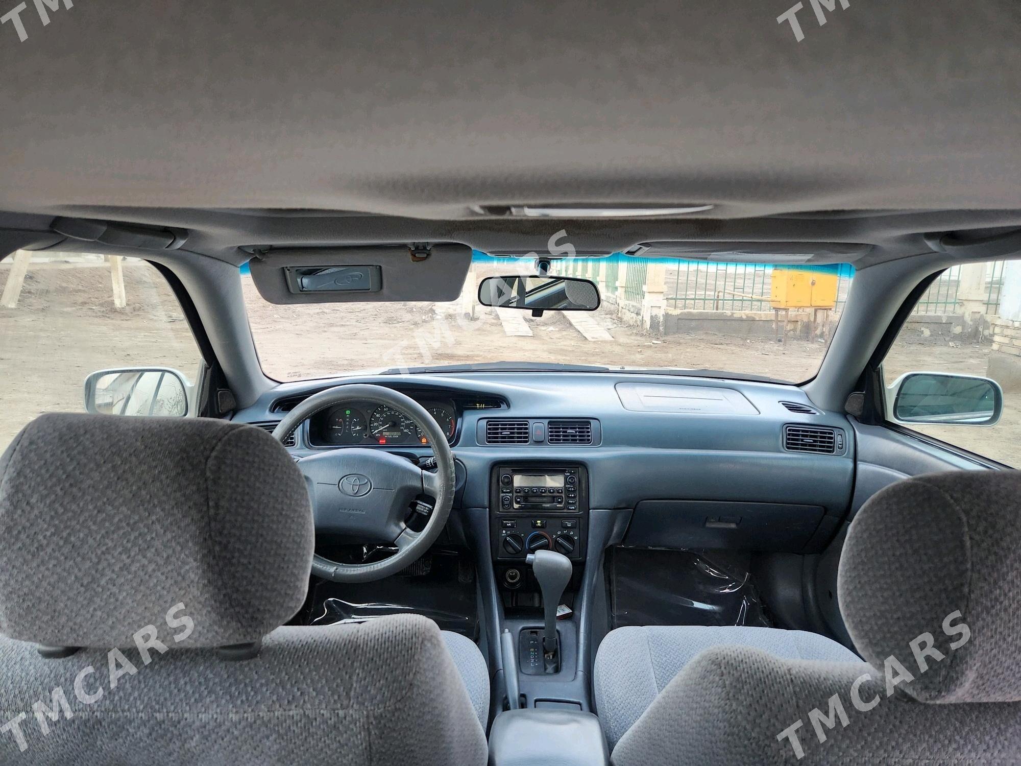 Toyota Camry 2000 - 150 000 TMT - Кёнеургенч - img 8