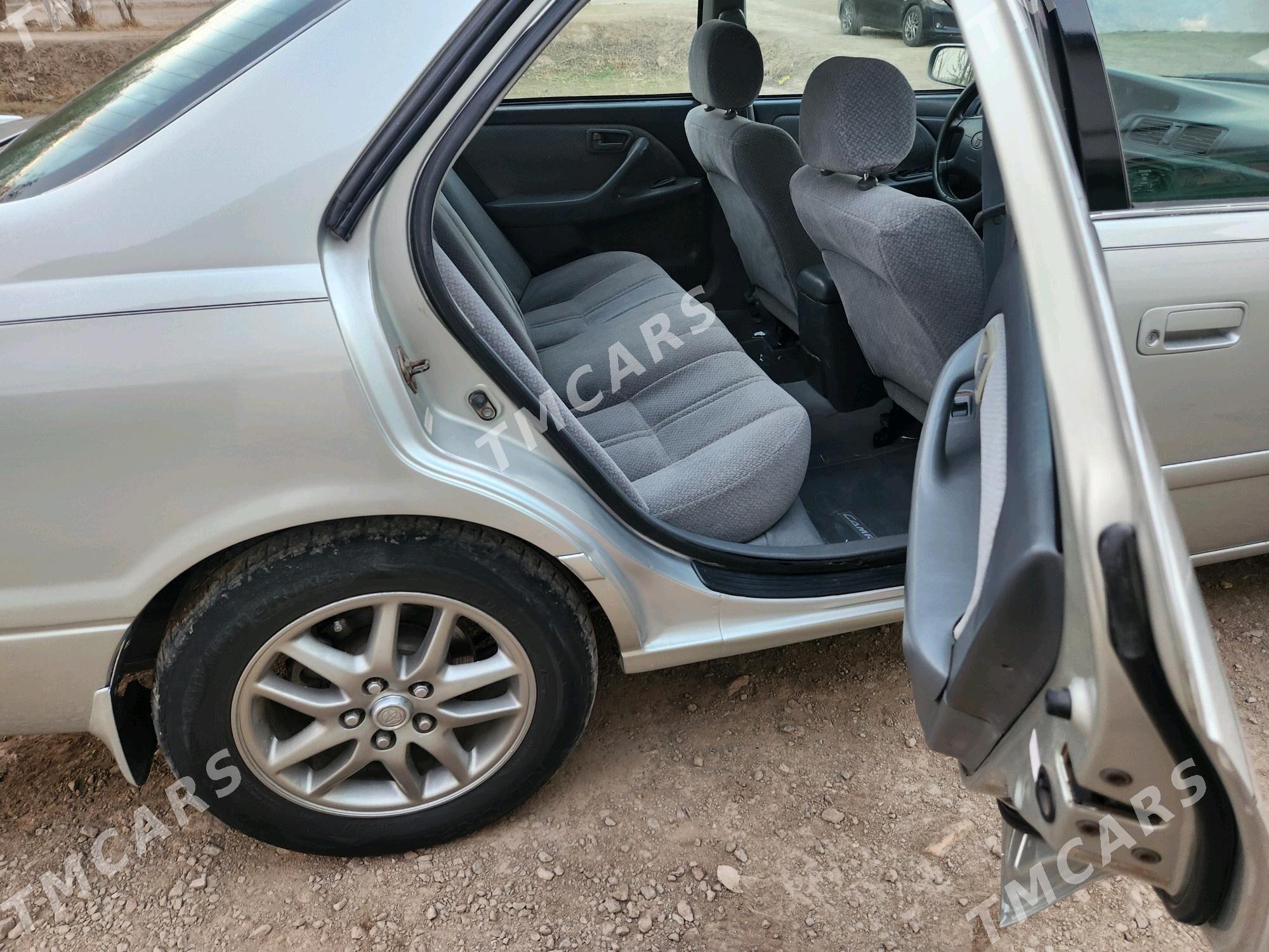 Toyota Camry 2000 - 150 000 TMT - Кёнеургенч - img 6