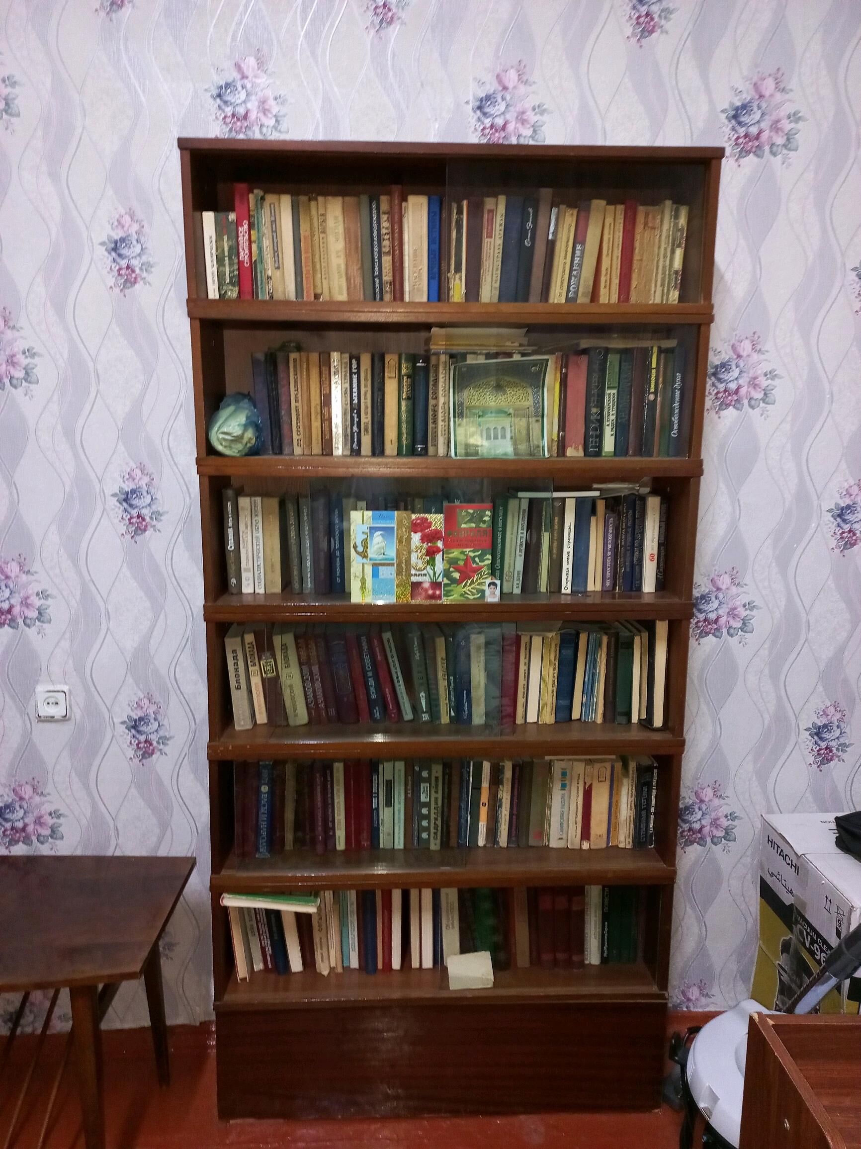 полки с книгами - Çärjew - img 2