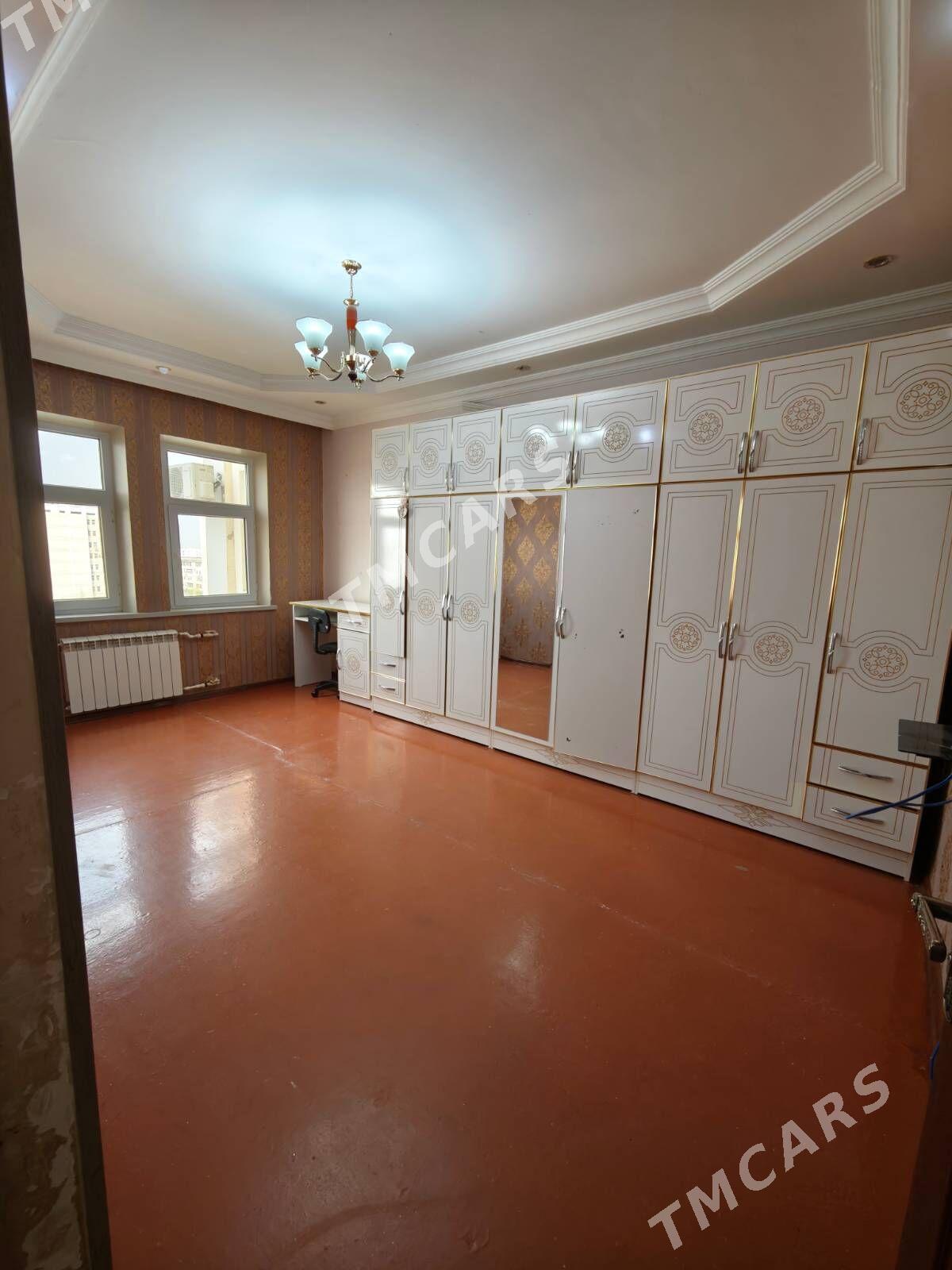 Мир4   9 / 5 этж 4 ком 110м² - Aşgabat - img 6
