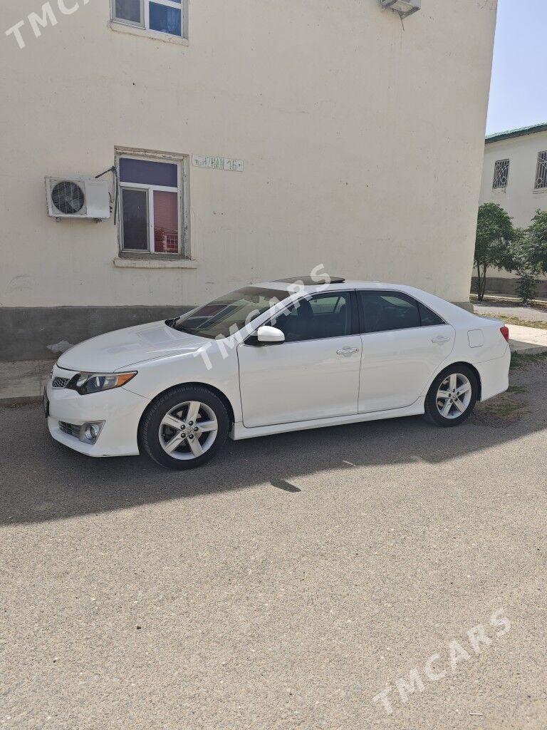 Toyota Camry 2012 - 235 000 TMT - Бузмеин - img 2