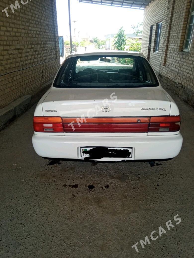 Toyota Corolla 1994 - 50 000 TMT - Векильбазар - img 3