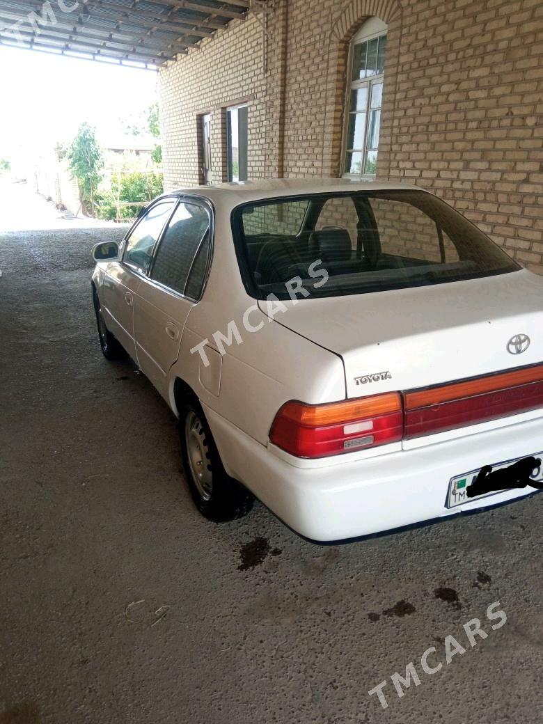 Toyota Corolla 1994 - 50 000 TMT - Векильбазар - img 5