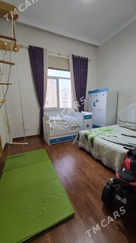 Moskovskyy elitka arzan - Moskowskiý köç. (10 ýyl abadançylyk şaýoly) - img 4