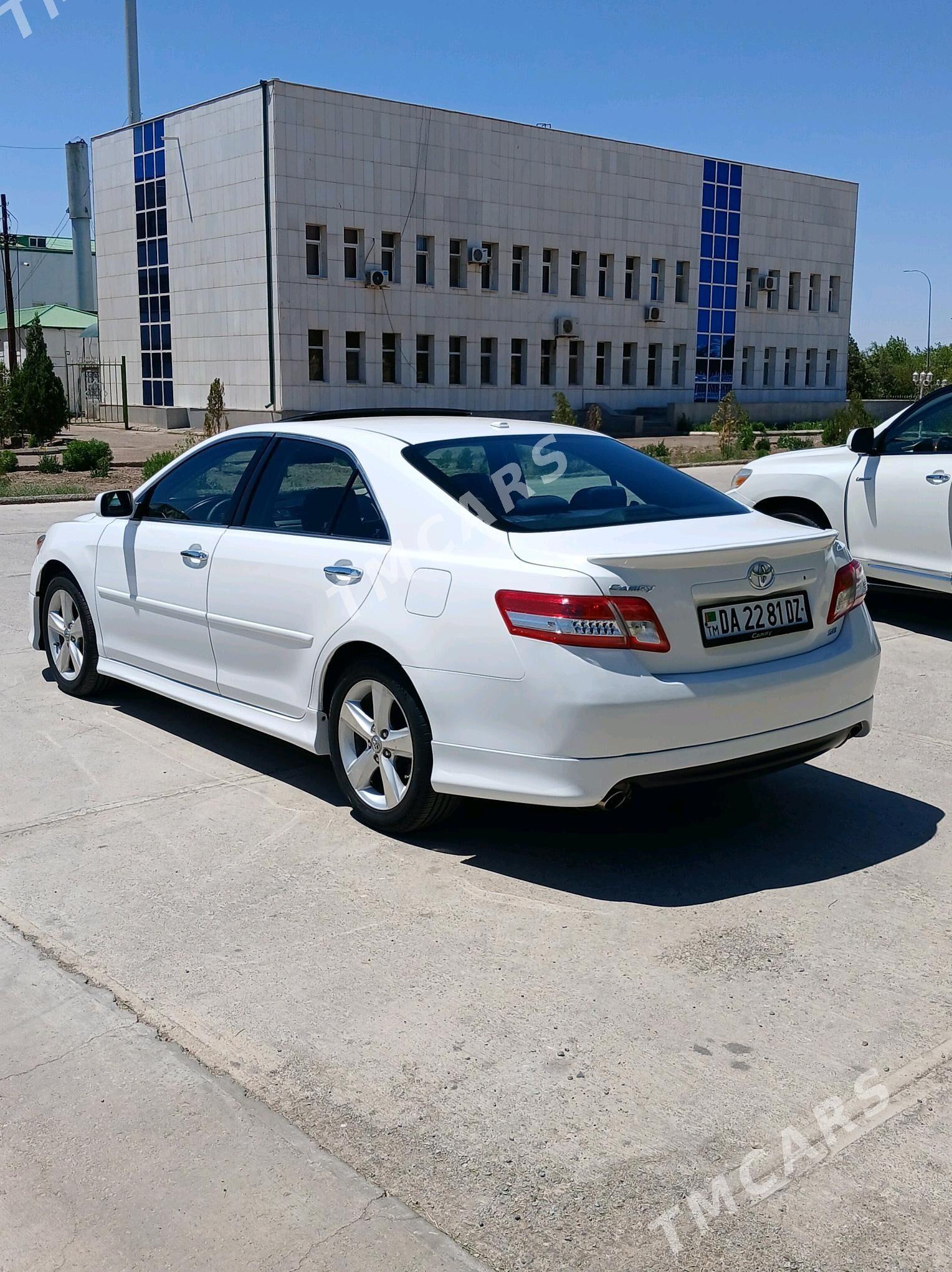 Toyota Camry 2010 - 220 000 TMT - Daşoguz - img 5