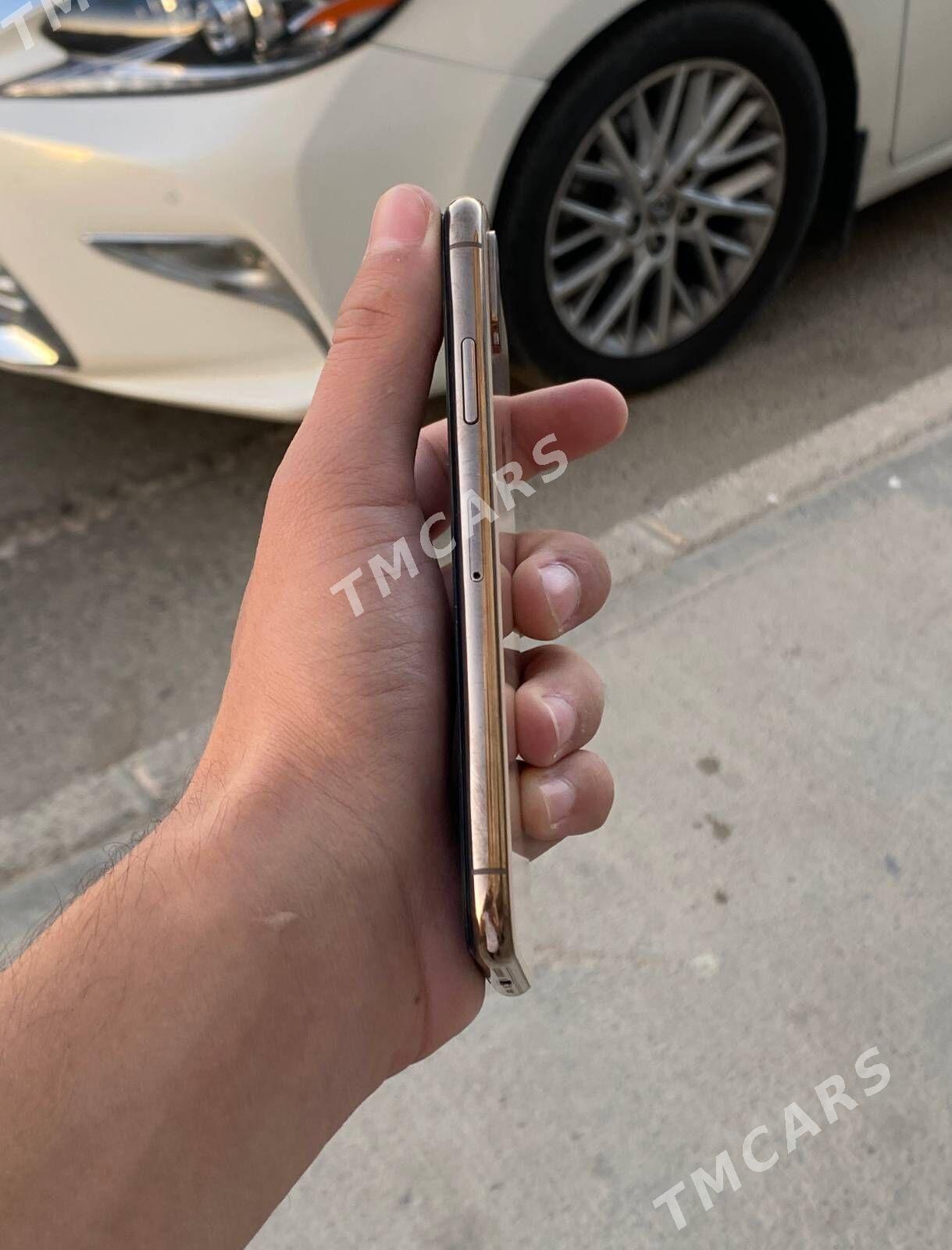 iPhone XS - Mary - img 3