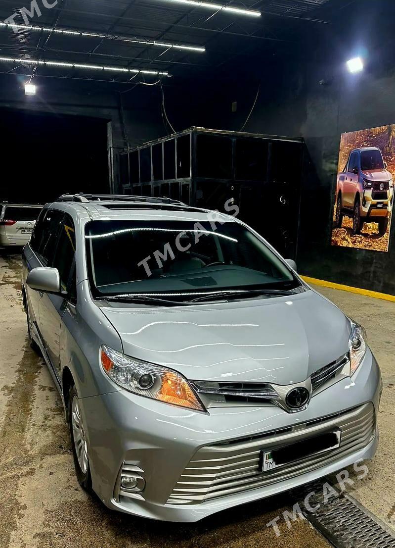 Toyota Sienna 2020 - 445 000 TMT - Туркменабат - img 2