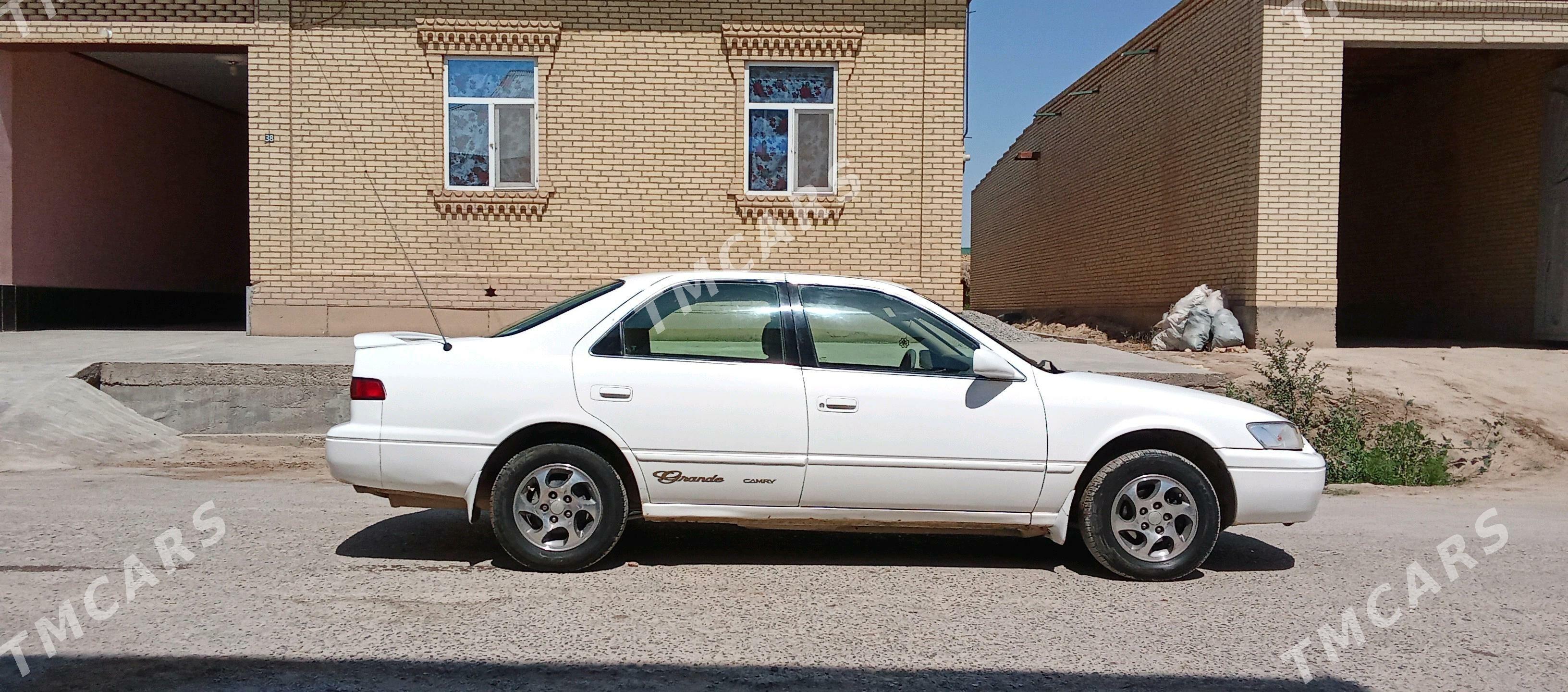 Toyota Camry 1998 - 107 000 TMT - Dänew - img 4