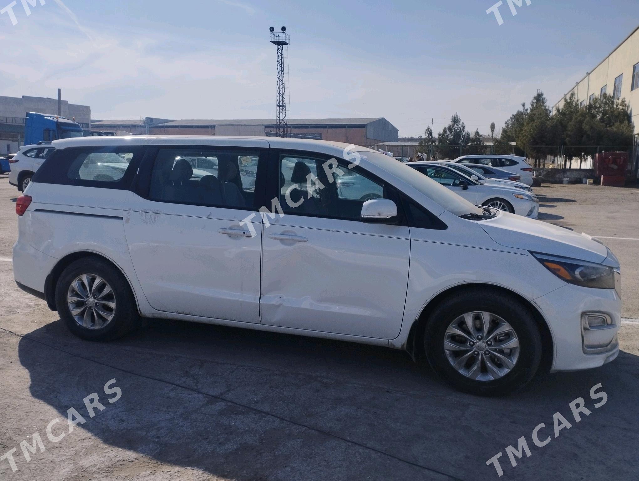 Kia Sedona 2020 - 260 000 TMT - Байрамали - img 2