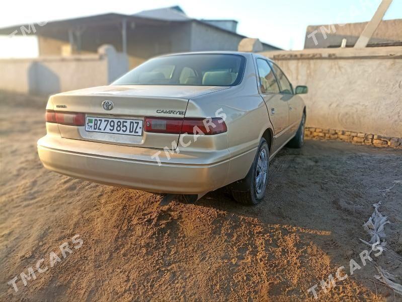 Toyota Camry 1999 - 120 000 TMT - Губадаг - img 1