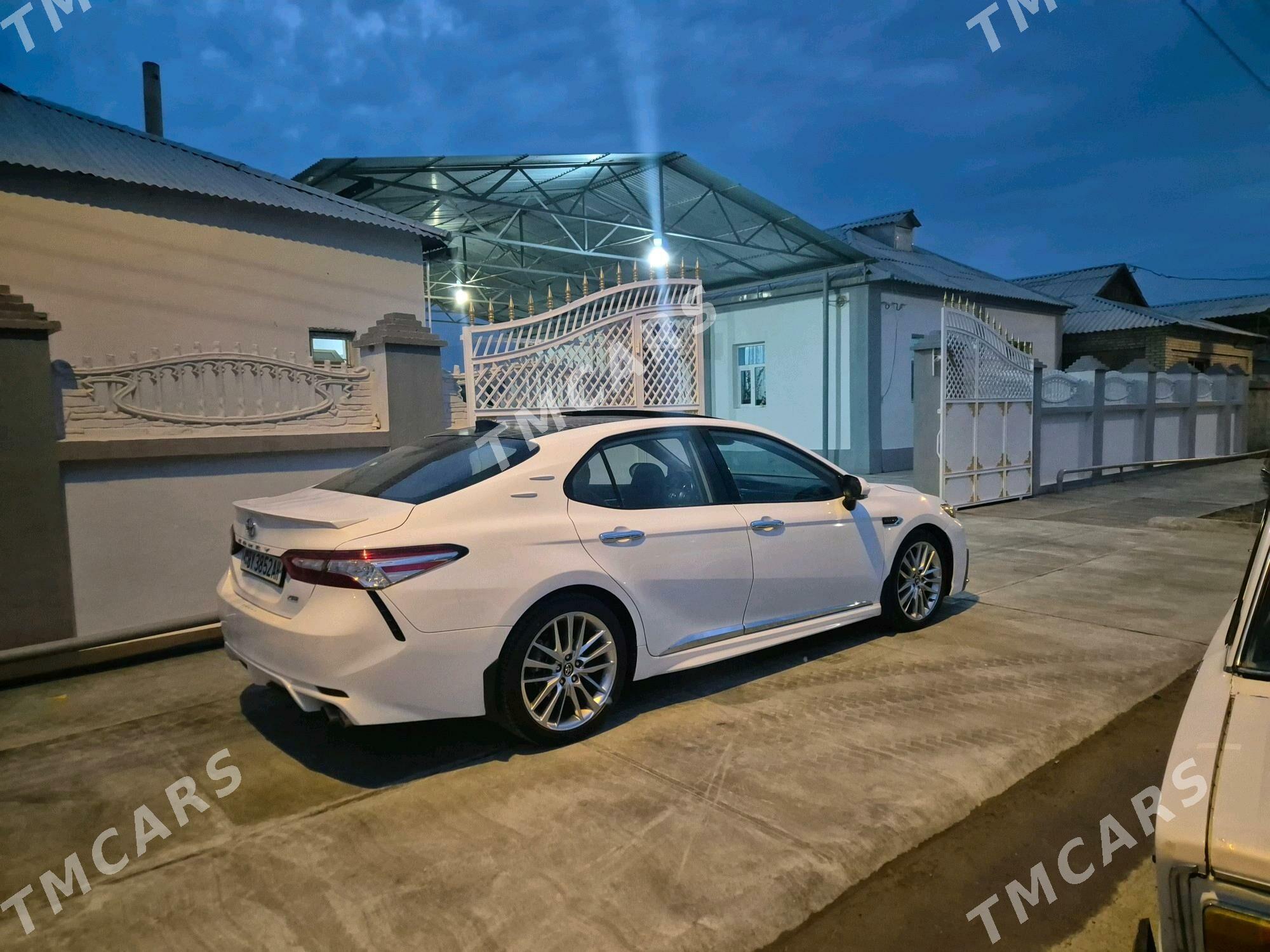 Toyota Camry 2020 - 350 000 TMT - Gökdepe - img 6