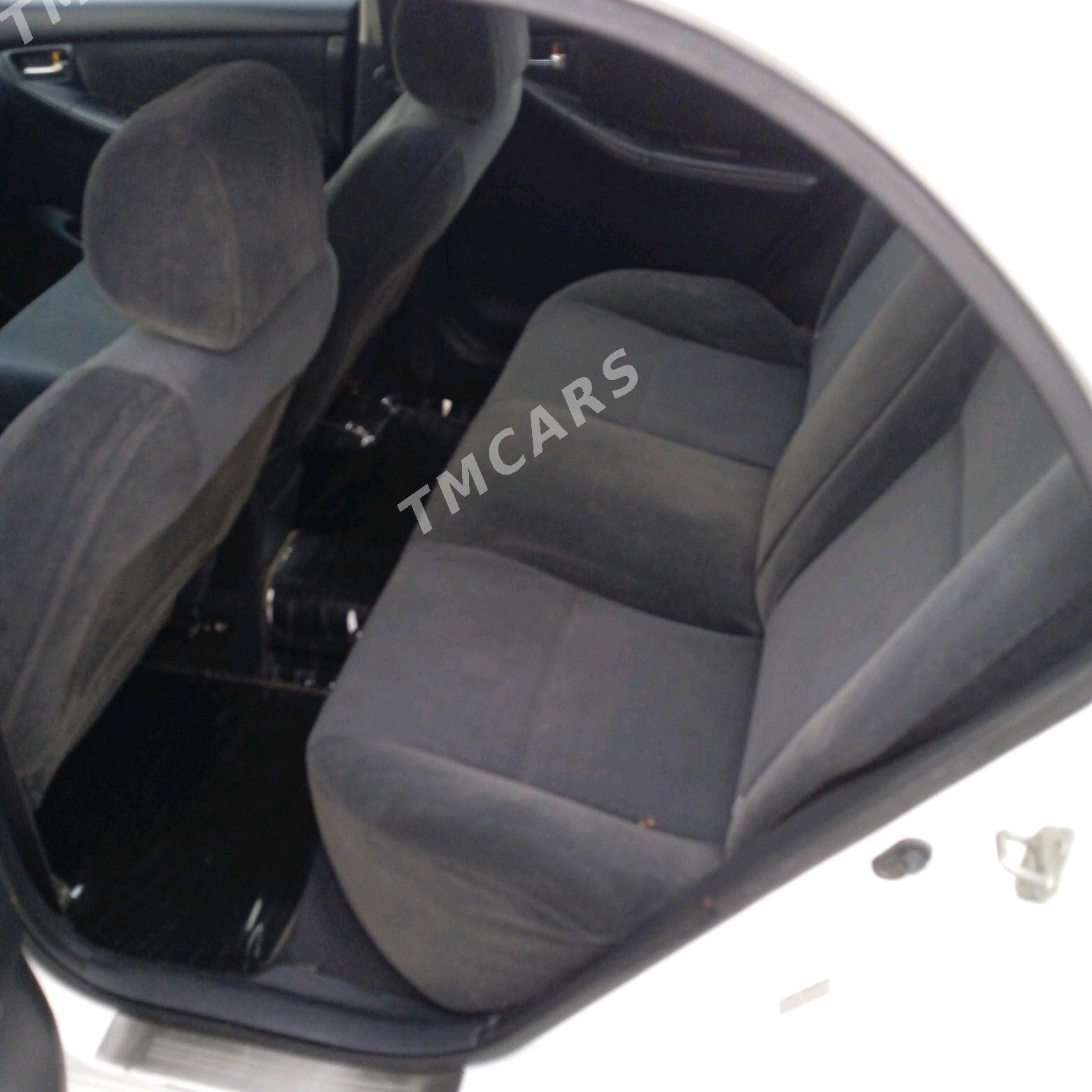Toyota Corolla 2003 - 118 000 TMT - Дашогуз - img 8