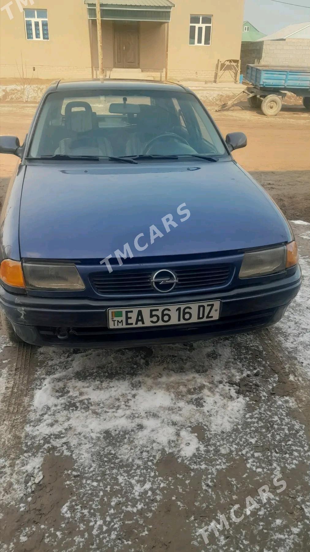 Opel Astra 1993 - 37 000 TMT - Кёнеургенч - img 4